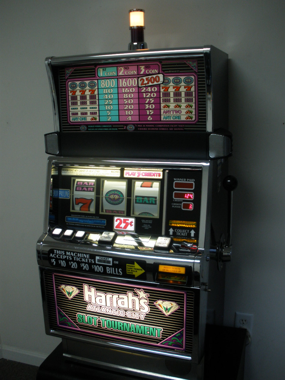 IGT DOUBLE DIAMOND FLAT TOP S2000 SLOT MACHINE with HARRAH\u0026#39;S SLOT TOURNAMENT BOTTOM For Sale ...