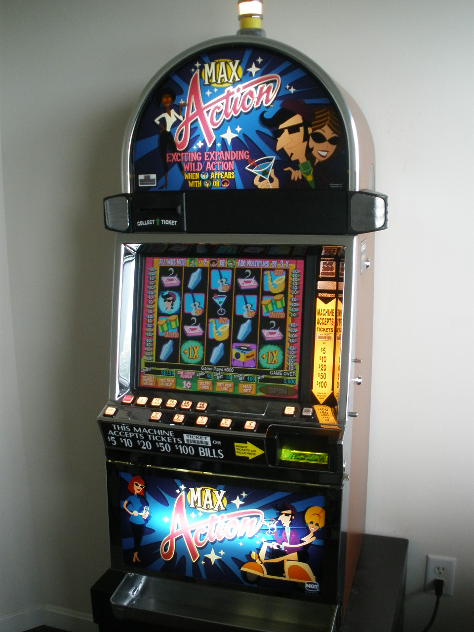 IGT "MAX ACTION" I-GAME MACHINE WITH LCD MONITOR For Sale • Gambler's USA