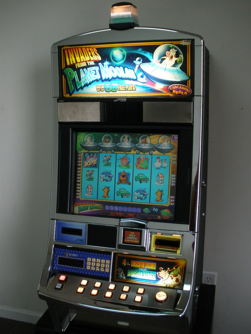 Planet Moolah Slot Machine