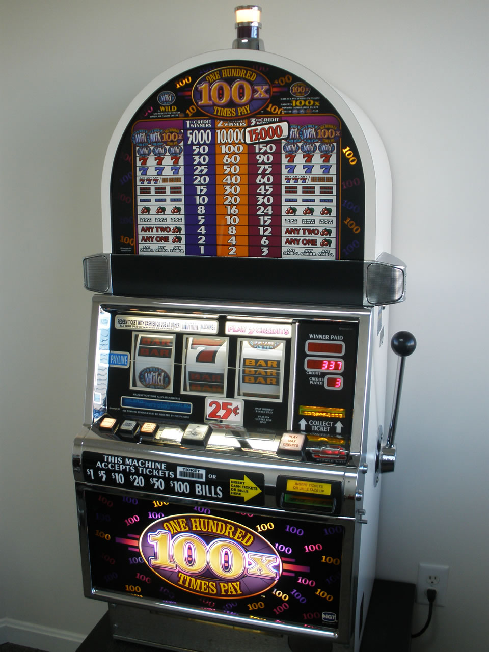 3 Reel Slot Machines