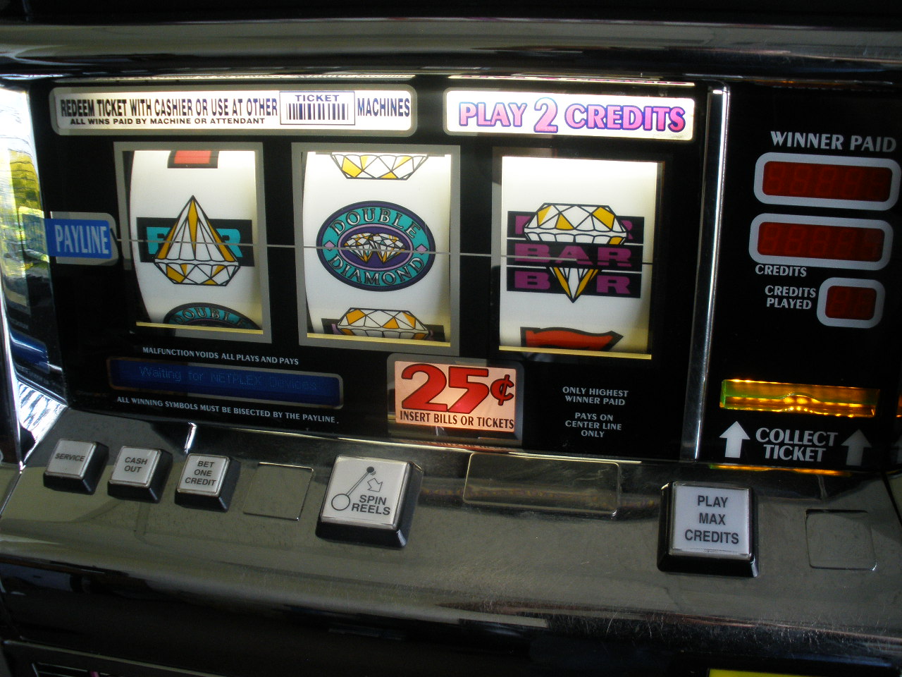 Slot Machine Double Diamond Deluxe