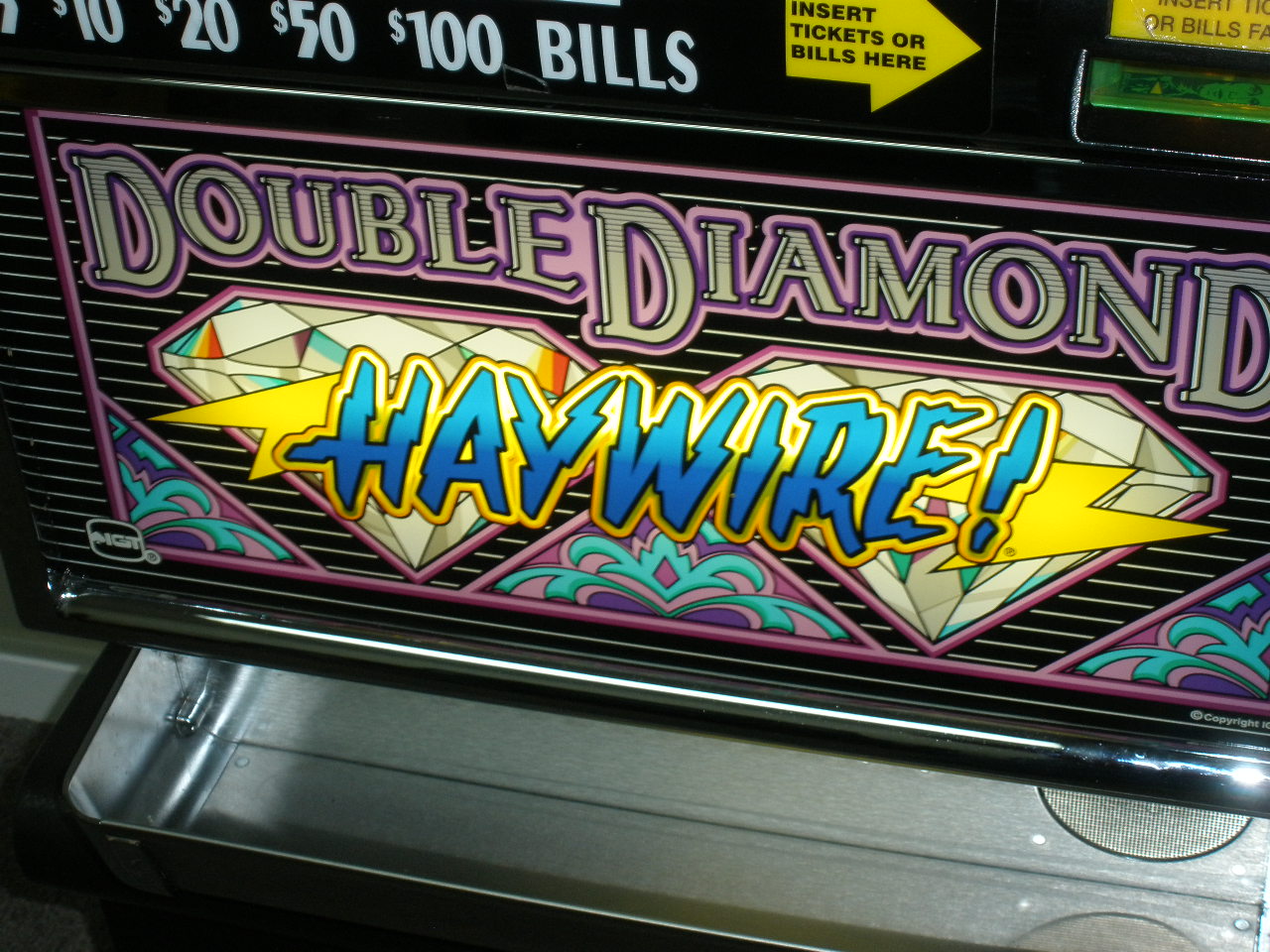 IGT DOUBLE DIAMOND HAYWIRE S2000 SLOT MACHINE For Sale • Gambler's Oasis USA
