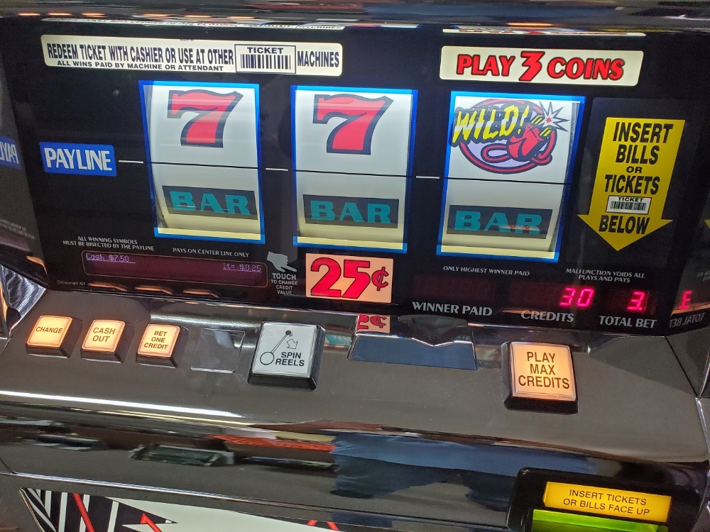 Machine Going Haywire IGT HAYWIRE S2000 SLOT MACHINE WITH QUARTER COIN HANDLING For Sale ...