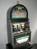 IGT TRIPLE DIAMOND DELUXE S2000 SLOT MACHINE - ROUND TOP - TWO CREDIT - 